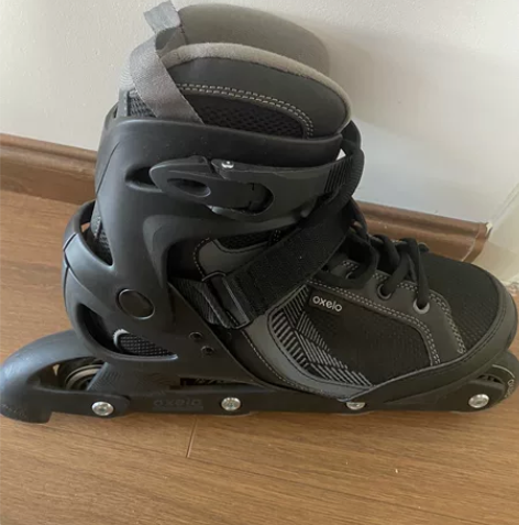 迪卡侬男款旱冰鞋 42码 99新 就穿一次...