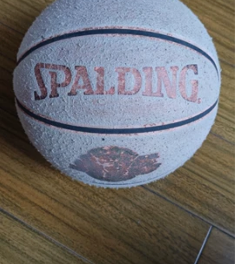 spalding篮球，正品斯伯丁，用了几年...