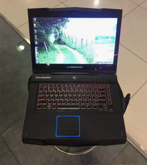 戴尔笔记本 外星人游戏本 Dell M15...