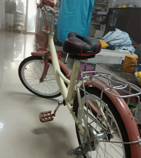 骑过三次，几乎全新，更换舒适的坐凳，自行车...