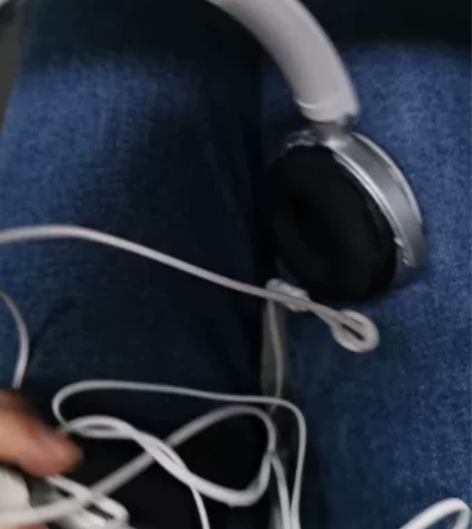 飞利浦耳机 感兴趣的话点“我想要”和我私聊...