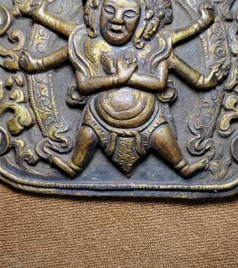 尼泊尔回流，鎏金佛牌 点我头像，更多宝贝选...