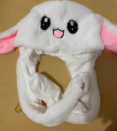 可爱卡通毛绒帽 适合5岁以上人群 捏爪爪耳...