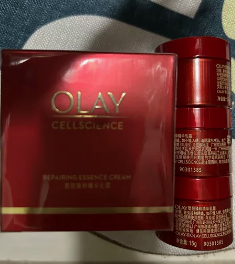 OLAY玉兰油超红瓶面霜胜肽秋冬补水保湿滋...