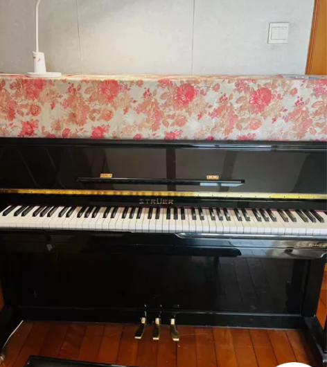 自用钢琴，原价2万多买的， 16年买的一手...