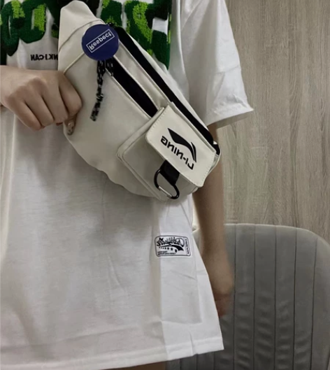 李宁男女士运动手提单肩斜挎包腰包跑步训练手...
