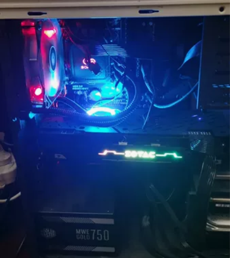 过年背着老婆升级电脑。淘汰的主板、CPU、...