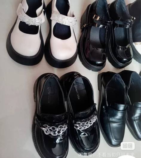 标价出36码大头鞋厚底玛丽珍有瑕疵  开胶...