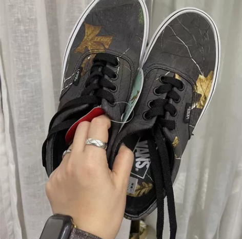 Vans 落叶男女低帮休闲运动板鞋 限量版...