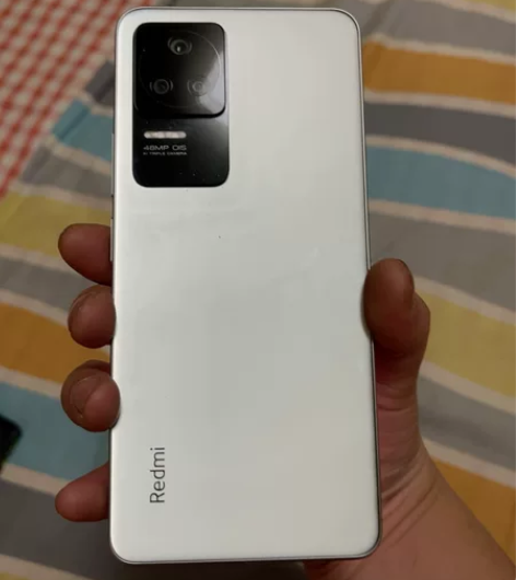 9月份买的红米K40s手机 8+128g的...