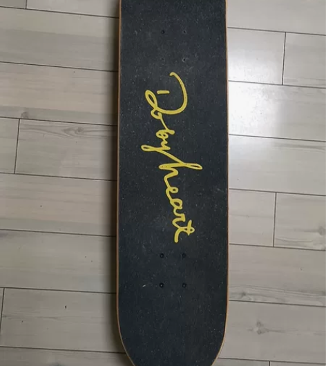 dbh滑板，99新 ，板面无磨损，准备出了...