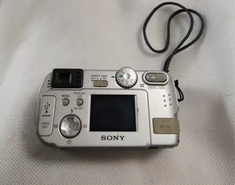 相机型号:索尼p31 像素:200万像素 ...