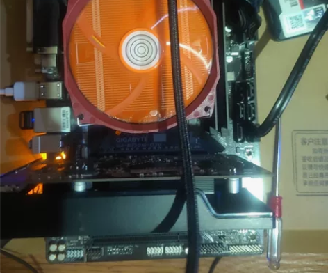 狗技嘉b250m d3v主板 有m.2接口...