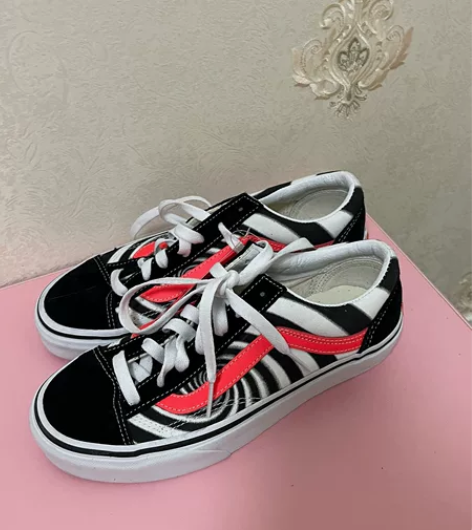 vans鞋子 全新 吊牌在 无鞋盒 正品正...