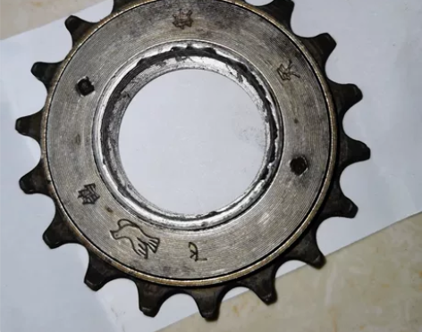 老式自行车，老飞鸽原装飞轮，拆车件，18牙...