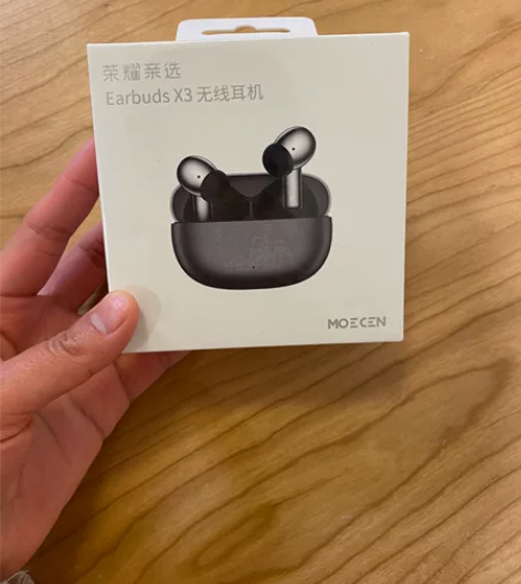荣耀X3无线耳机。 抽奖抽的，苹果手机用不...