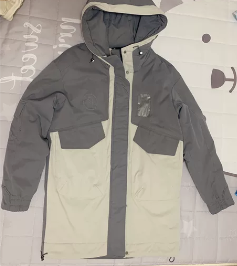 男士中长款羽绒服L码，灰色拼米色，九成新，...