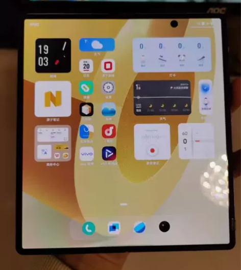 VIVO X Fold+，VIVO最新款高...