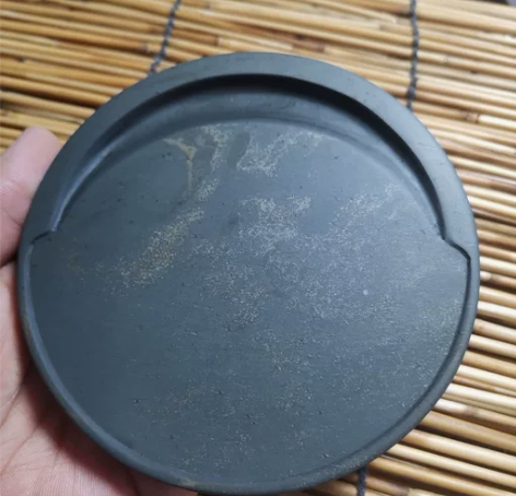 保真龙尾山老坑歙砚，石出金星坑金星金晕，质...