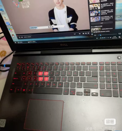 戴尔灵越7577，键盘进水有时候不灵，用吹...