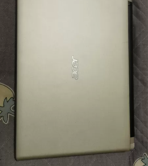 宏基v5-471 笔记本 现在很少用电脑了！