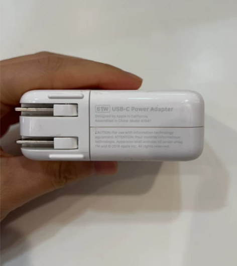 自用电脑MacBook pro 13 英寸...