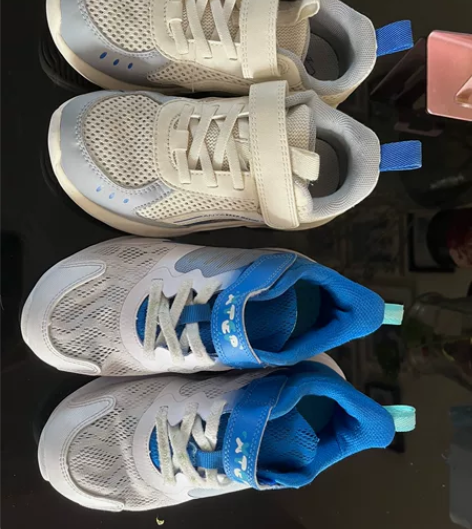 安踏春秋冬款童鞋，适合五岁左右，40元，两...