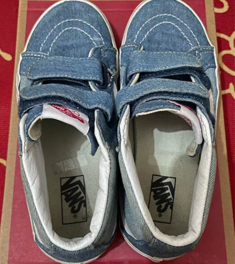 正品vans鞋 蓝色55包邮 黑色45包邮...