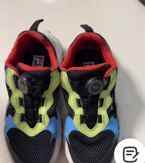 85新 fila童装35码 内长220 感...