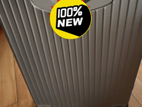 全新拉杆箱，银色  24寸 感兴趣的话点“...