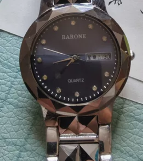 雷诺手表 女士手表 感兴趣的话点“我想要”...