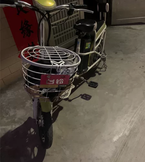 台铃电动自行车 电动车 已使用一年有多。铅...