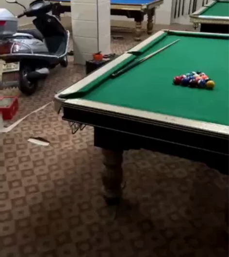 闲置台球桌转卖,原价2800,便宜出,1....