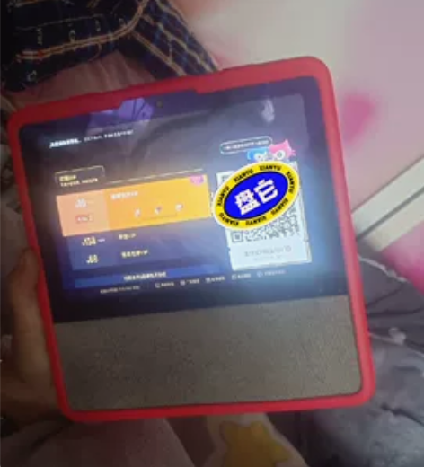 小度舔舔T8，7月份买来给孩子看动画片的，...