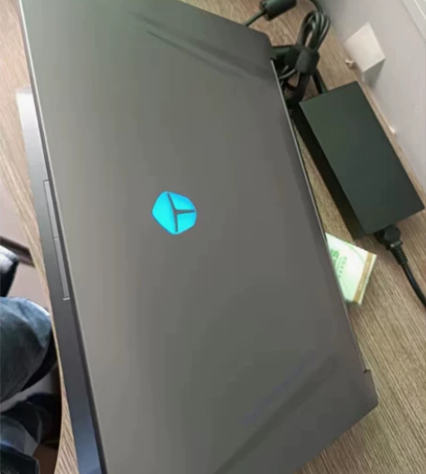 雷神911MR游戏本RTX3070满血锐龙...