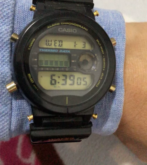 卡西欧电子手表 刚刚换上电池手表二手有轻微...