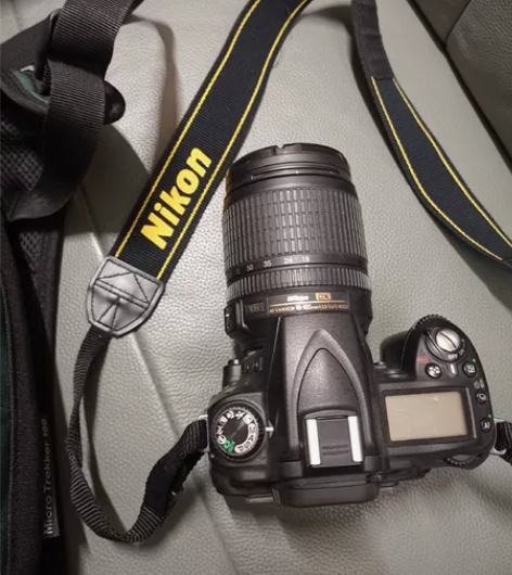 尼康d90单反套机带尼康 1,相机成色如图...