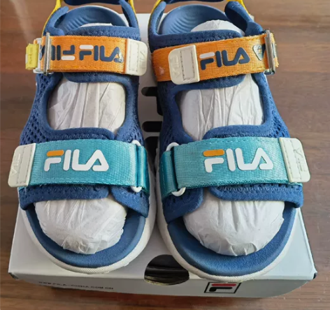 斐乐儿童沙滩凉，31码。成色看照片，想要可...