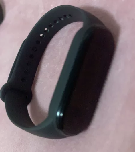 小米手环5自用 带充电器 感兴趣的话点“我...