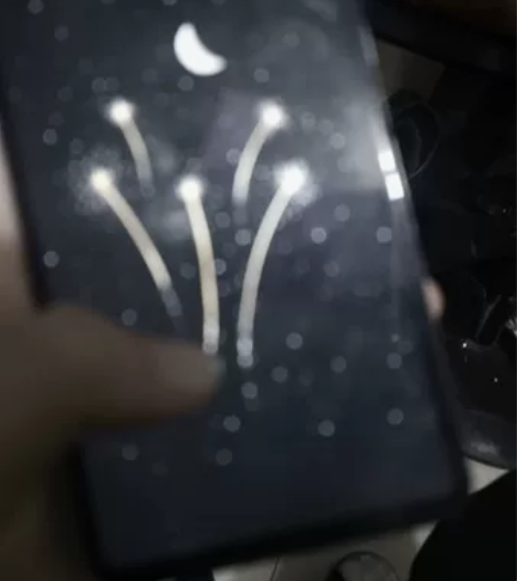 华为mate20 6+128g换过外屏周围...