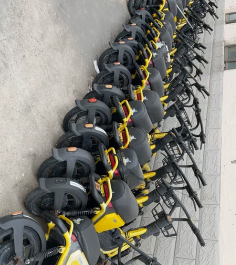 出一批电动车，价格360一台。不含电池。控...