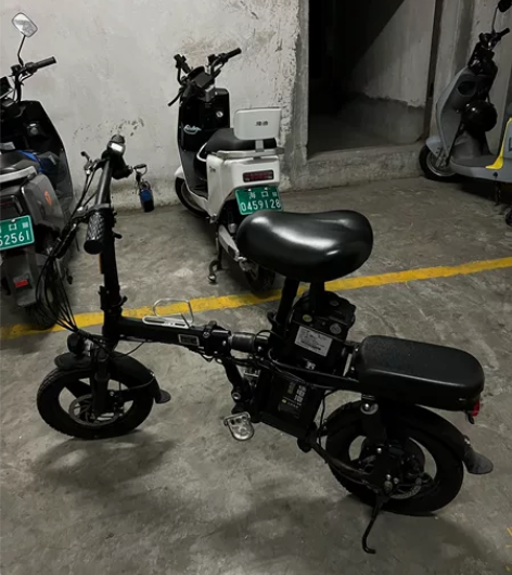 出售五羊代驾电动车，大电池容量，购买时25...