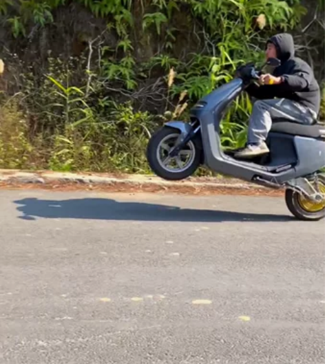 九号E80c车子开腻了，不想开。有喜欢的小...