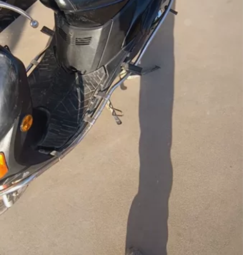 铃木海王星125  进口黑机  表走灯亮喇...