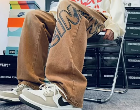 美式复古棕色牛仔裤女设计感字母印花宽松显瘦...