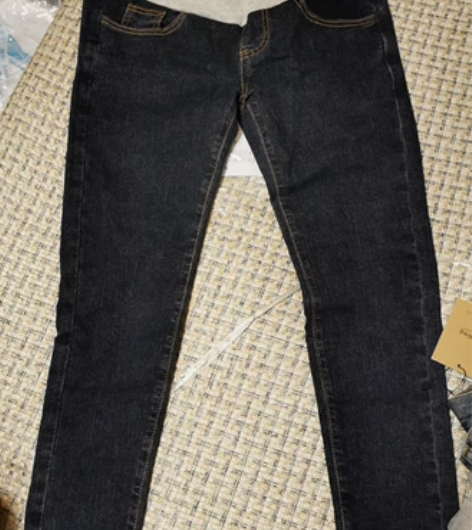 孕妇牛仔裤春秋款弹力长裤潮妈外穿洋气小脚裤...