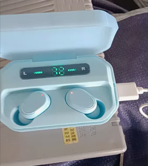 【闲置转让千元音效耳机】无线蓝牙耳机双耳入...