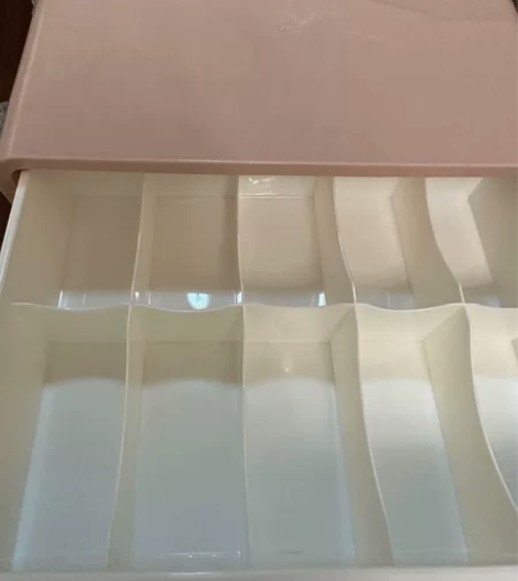 内衣裤三体收纳盒子 粉色 全新未用 不包邮...