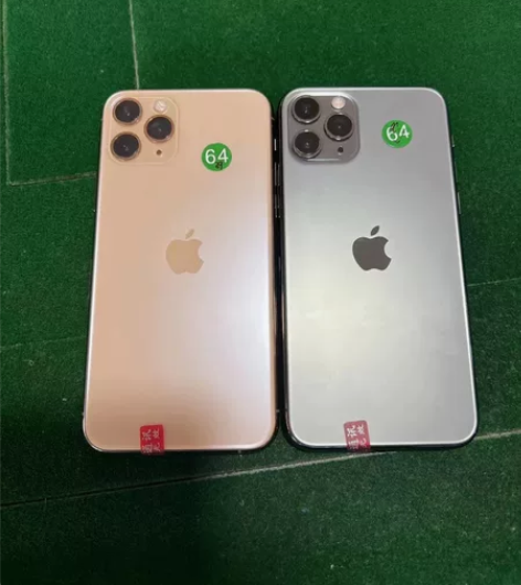 11pro 2200 特价出 64G 成色...