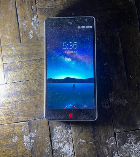努比亚z7max手机，正常使用。 感兴趣的...